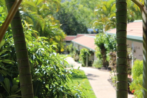 Amaroo On Mandalay, Magnetic Island - Winery Find 24