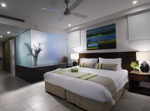Pullman Port Douglas Sea Temple Resort And Spa - Winery Find 1