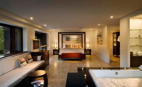 Pullman Port Douglas Sea Temple Resort And Spa - Winery Find 18