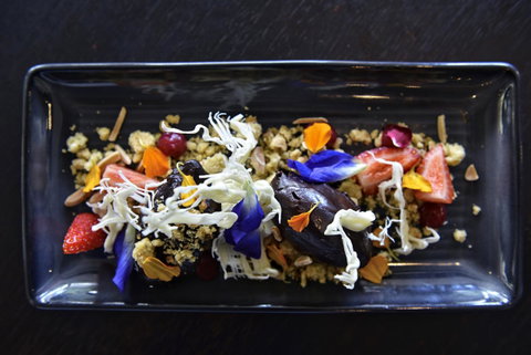 Pullman Port Douglas Sea Temple Resort And Spa - Winery Find 32