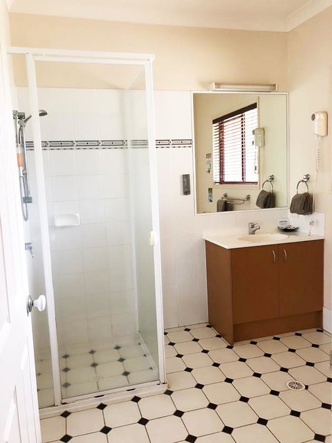 The Bearded Dragon Boutique Hotel - Winery Find 12