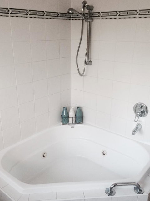 The Bearded Dragon Boutique Hotel - Winery Find 43