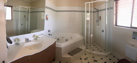 The Bearded Dragon Boutique Hotel - Winery Find 5