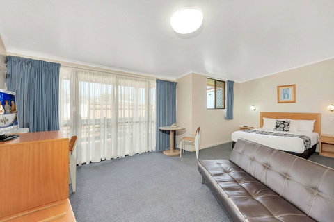 Econo Lodge Toowoomba Motel & Events Centre - Winery Find 10