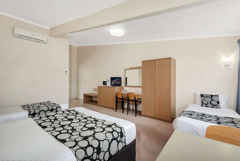 Econo Lodge Toowoomba Motel & Events Centre - Winery Find 14