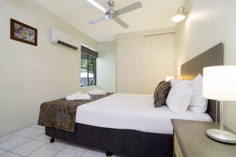 The Port Douglas Queenslander - Winery Find 11