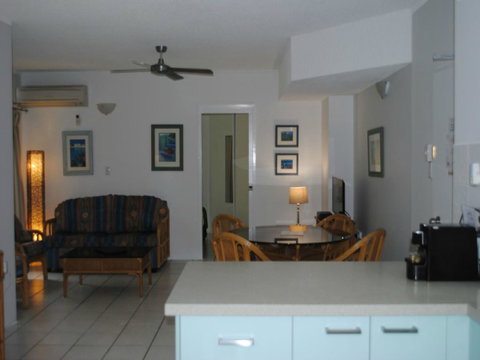 The Port Douglas Queenslander - Winery Find 16