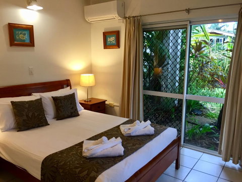 The Port Douglas Queenslander - Winery Find 3