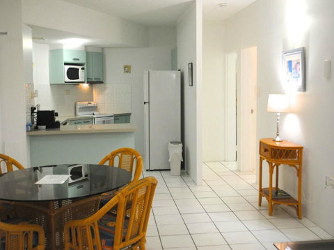 The Port Douglas Queenslander - Winery Find 22