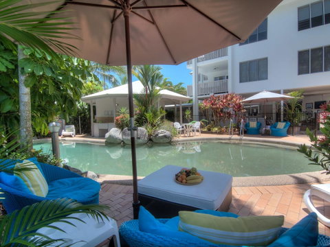 The Port Douglas Queenslander - Winery Find 25
