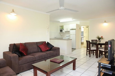 The Port Douglas Queenslander - Winery Find 32