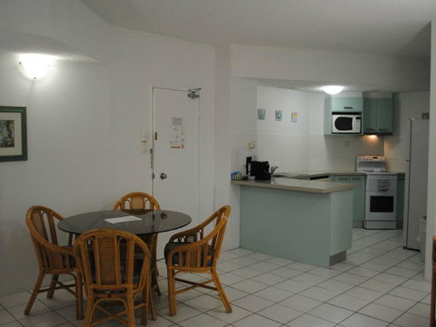 The Port Douglas Queenslander - Winery Find 20
