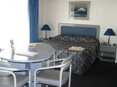 Dalby Manor Motor Inn - Winery Find 21