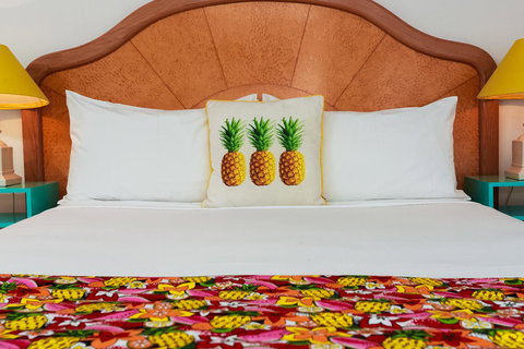 Port Douglas Motel - Winery Find 20