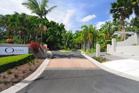 Oasis At Palm Cove - Winery Find 30