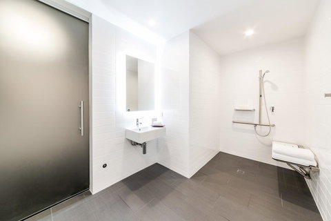 Sage Hotel James Street - Winery Find 11