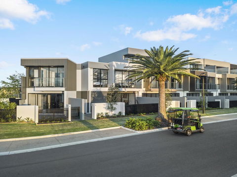 The Residences At The Peninsula - Winery Find 1