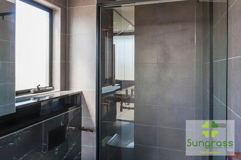 The Residences At The Peninsula - Winery Find 32