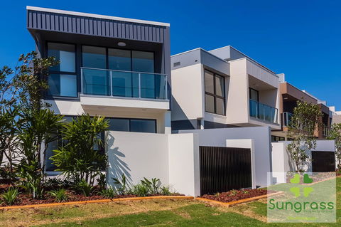 The Residences At The Peninsula - Winery Find 29