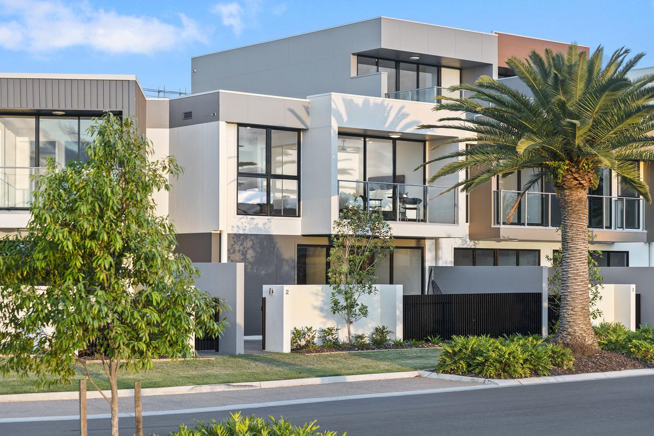 Hope Island QLD Winery Find