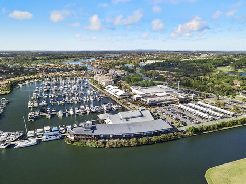 The Residences At The Peninsula - Winery Find 14