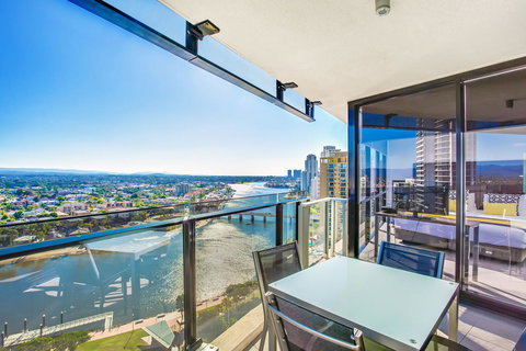 Mantra Circle On Cavill - Winery Find 34