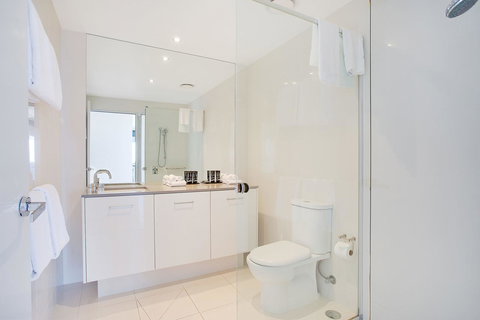 Mantra Circle On Cavill - Winery Find 4