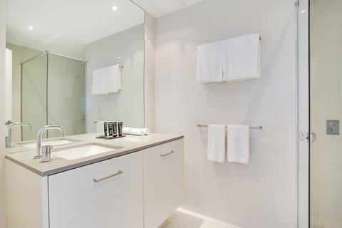 Mantra Circle On Cavill - Winery Find 18