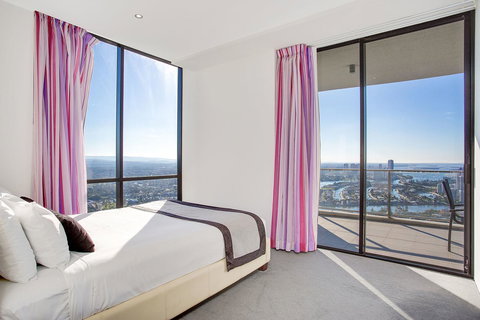 Mantra Circle On Cavill - Winery Find 7