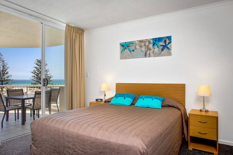Kirra Beach Apartments - Winery Find 25