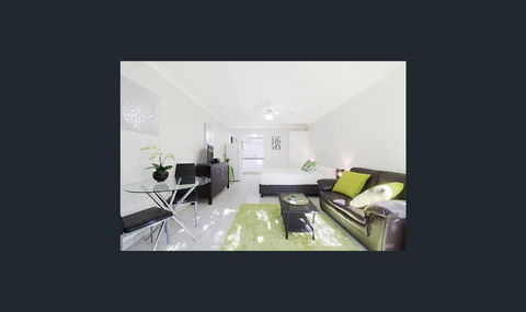 Bay Of Palms - Winery Find 28