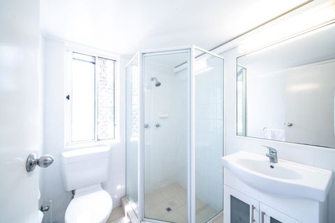 Bay Of Palms - Winery Find 29