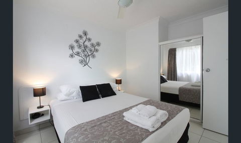 Bay Of Palms - Winery Find 7