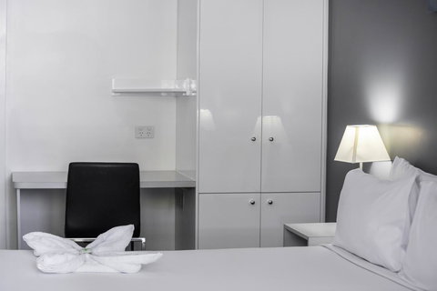 George Williams Hotel - Winery Find 20