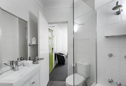 George Williams Hotel - Winery Find 37