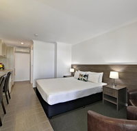 Smart Motels Bert Hinkler - Winery Find