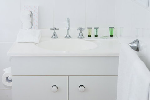 Kondari Hotel - Winery Find 18