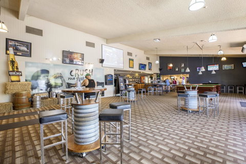 Kondari Hotel - Winery Find 9