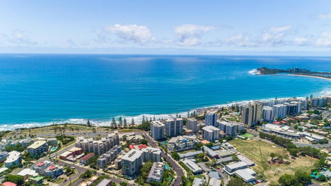 Beach Club Resort Mooloolaba - Winery Find 14