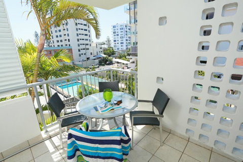 Beach Club Resort Mooloolaba - Winery Find 17