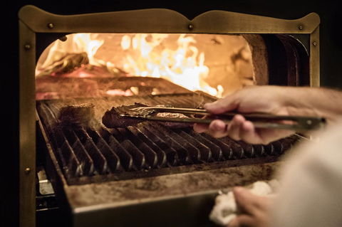 InterContinental Sanctuary Cove Resort, An IHG Hotel - Winery Find 6