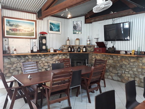 Speewah Country Tavern - Winery Find 11
