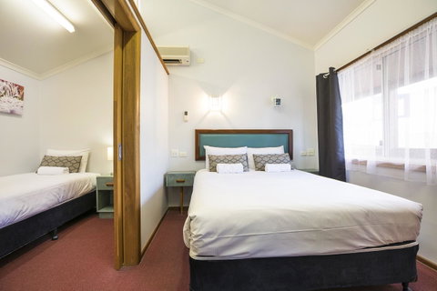 Downs Motel - Winery Find 9