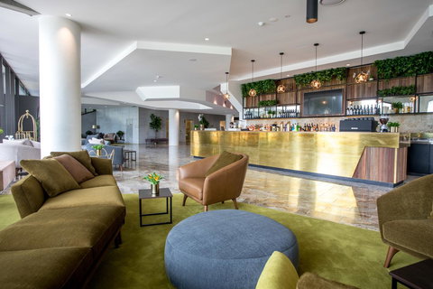 Eatons Hill Hotel - Winery Find 7