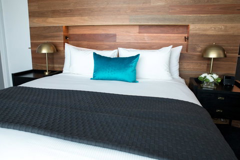 Eatons Hill Hotel - Winery Find 33