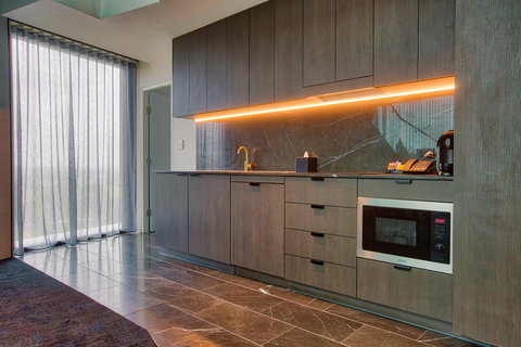 Eatons Hill Hotel - Winery Find 16