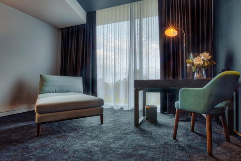 Eatons Hill Hotel - Winery Find 21