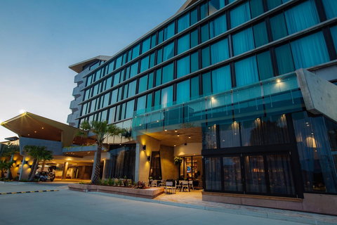 Eatons Hill Hotel - Winery Find 2