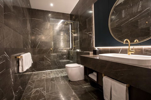 Eatons Hill Hotel - Winery Find 29