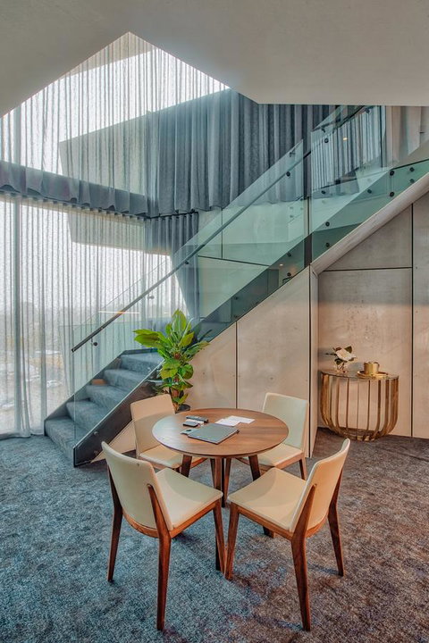 Eatons Hill Hotel - Winery Find 8